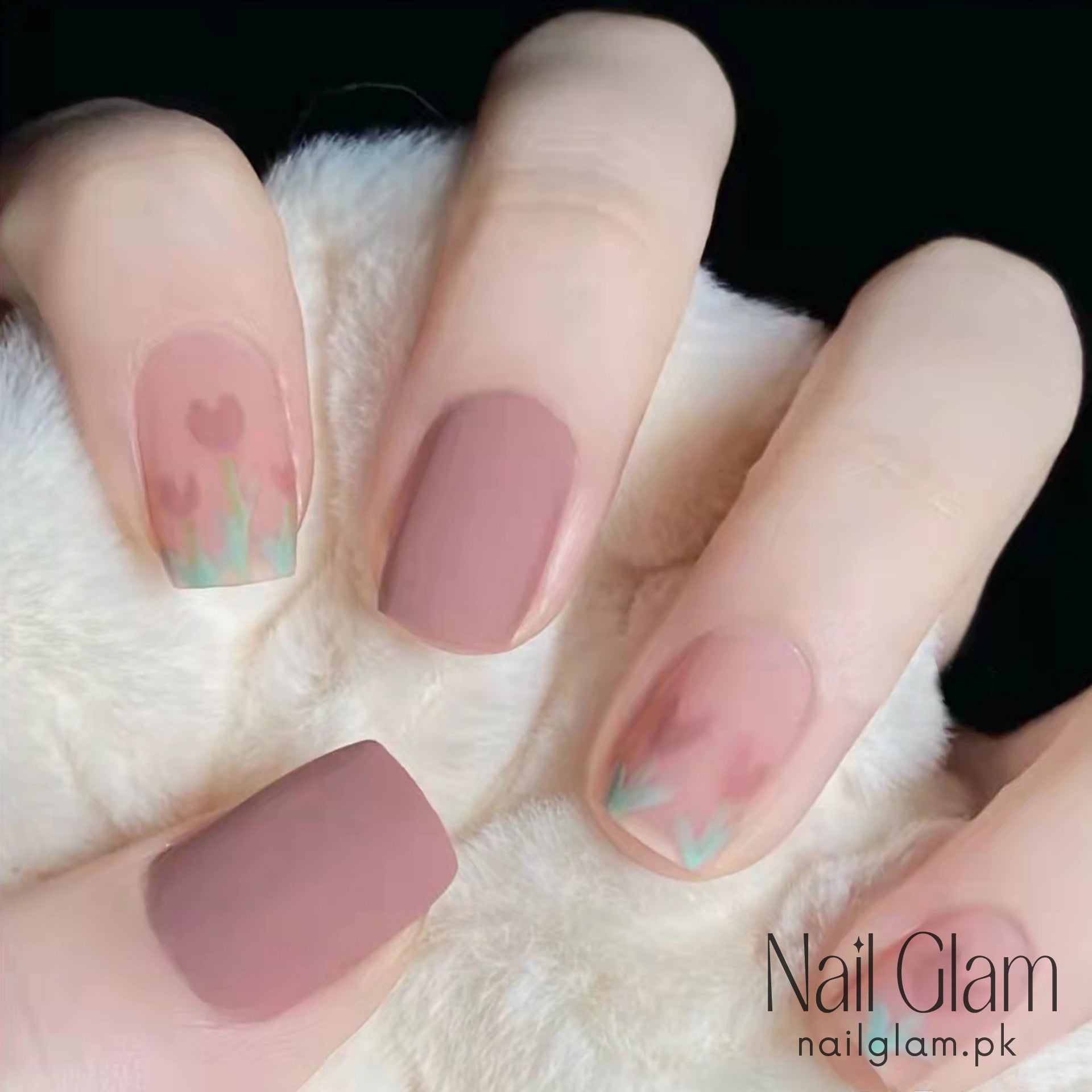 Tulip Petal(24Pcs) - Free Nail Kit Included