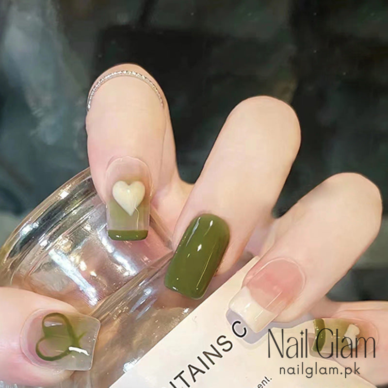 Green Heart (24Pcs) - Nail Kit Included