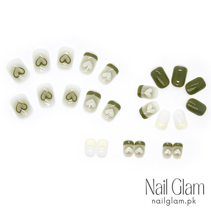 Green Heart (24Pcs) - Nail Kit Included