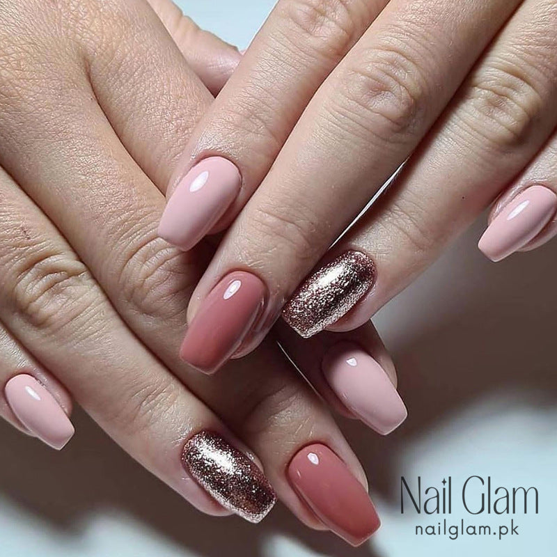 Nail Glam 35 - Glittery Accents (24Pcs) - Nail Kit Included