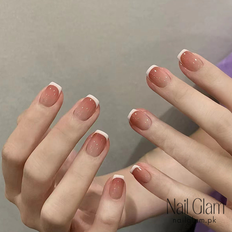 Classic French Elegance (30Pcs) -  Nail Kit Included