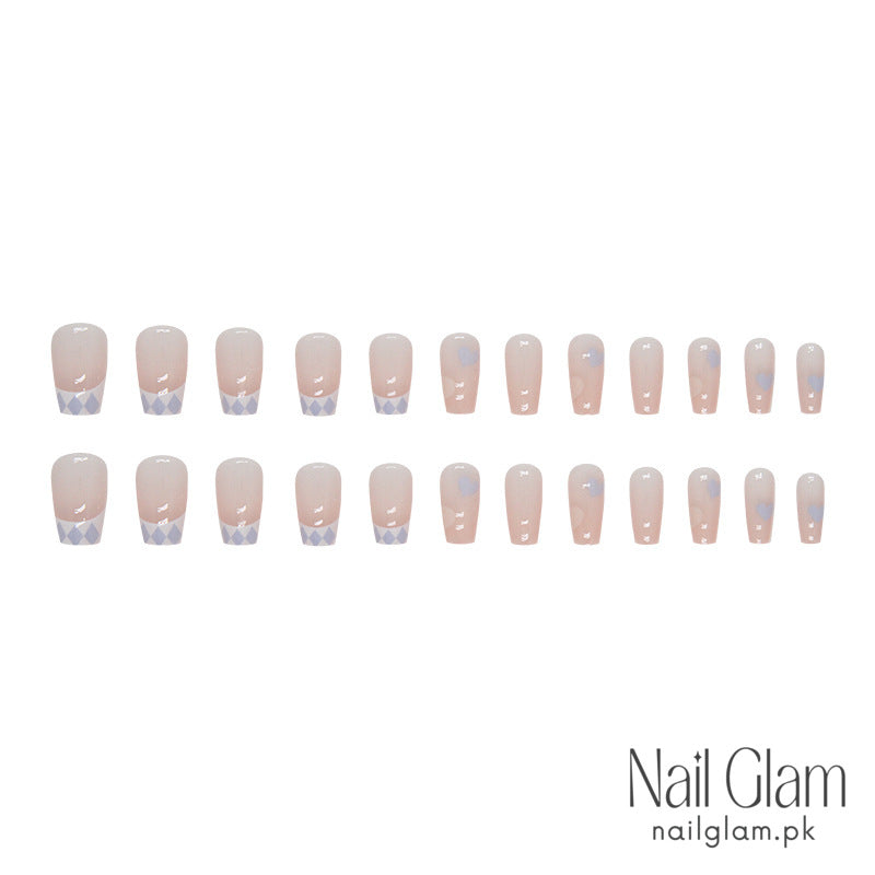 Tiny Heart (24Pcs) - Nail Kit Included