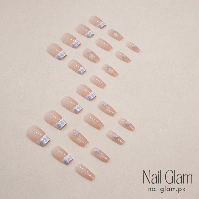 Tiny Heart (24Pcs) - Nail Kit Included