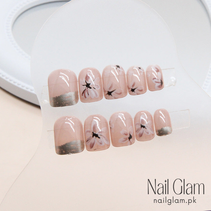 Nude Floral (24Pcs) - Nail Kit Included