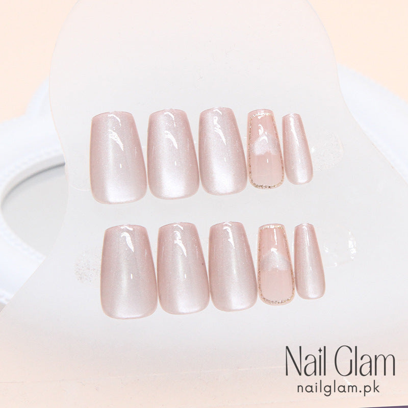 Charming Heart Accents (24Pcs) - Nail Kit Included