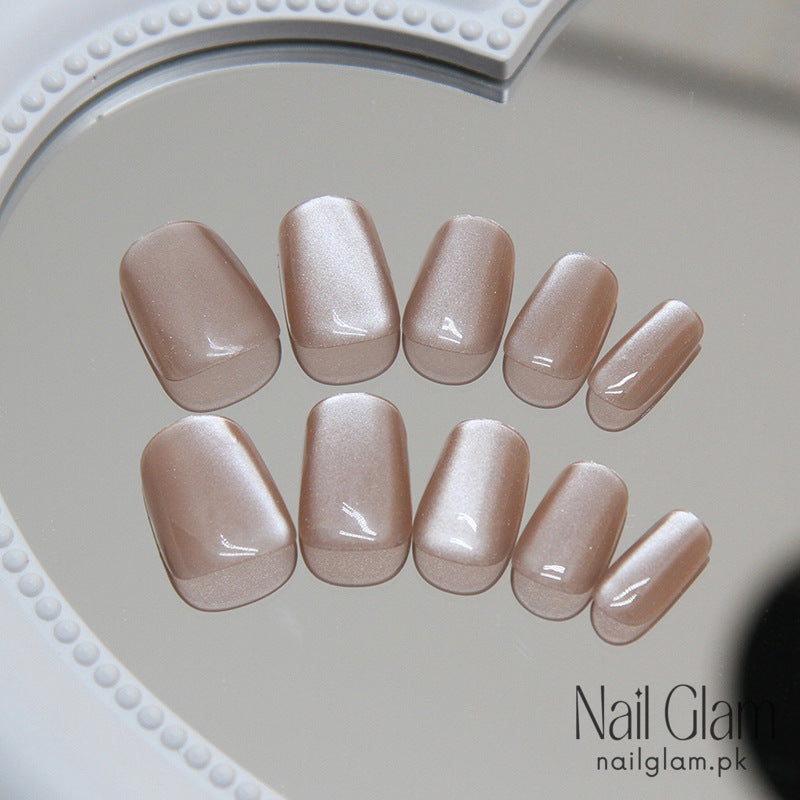 Nail Glam 61 - Nude Cat Eye (24Pcs) - Nail Kit Included