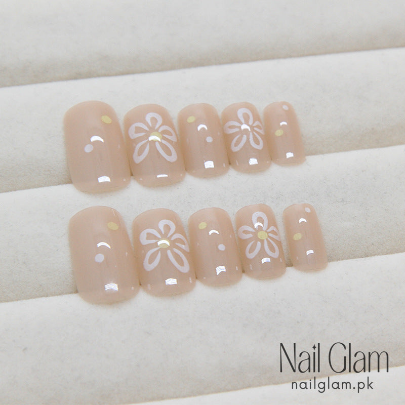 Nail Glam 80 - White Daisies (24Pcs) - Nail Kit Included