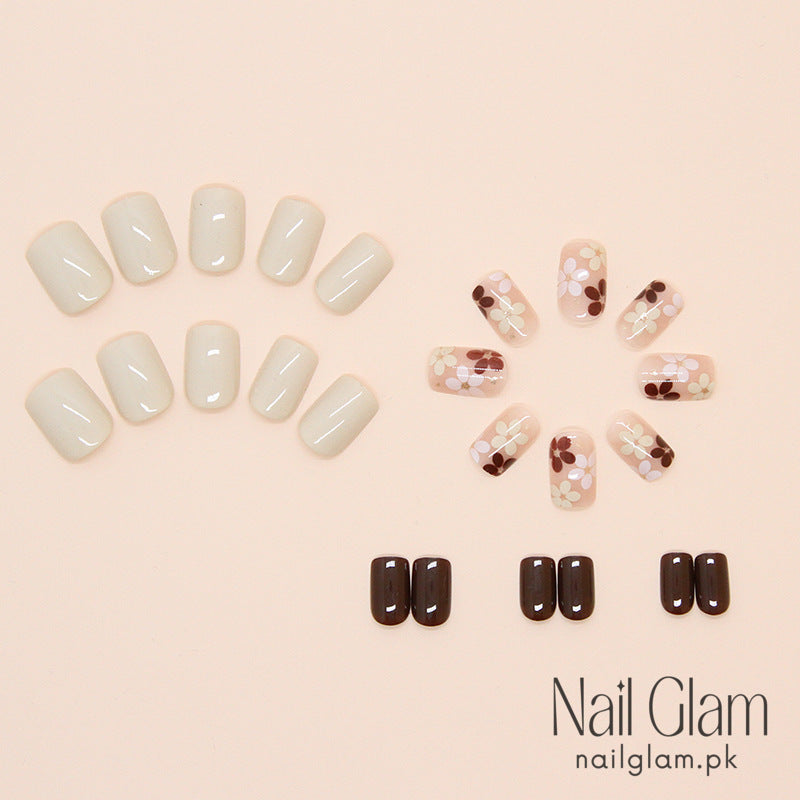 Chic & Floral Press-On Nails (24Pcs) - Nail Kit Included