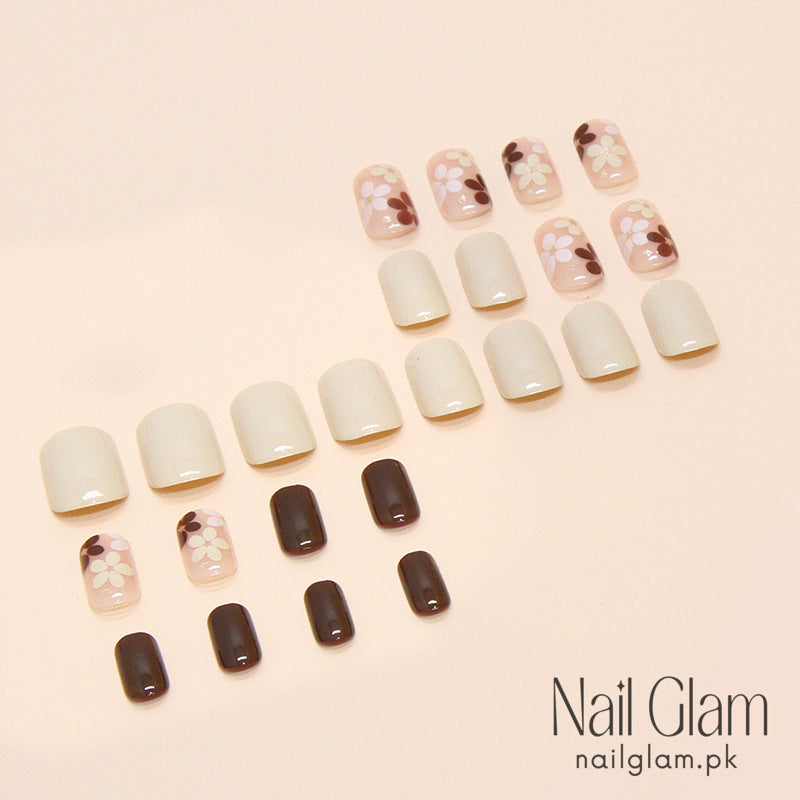Nail Glam 82 - Chic & Floral Press-On Nails (24Pcs) - Nail Kit Included