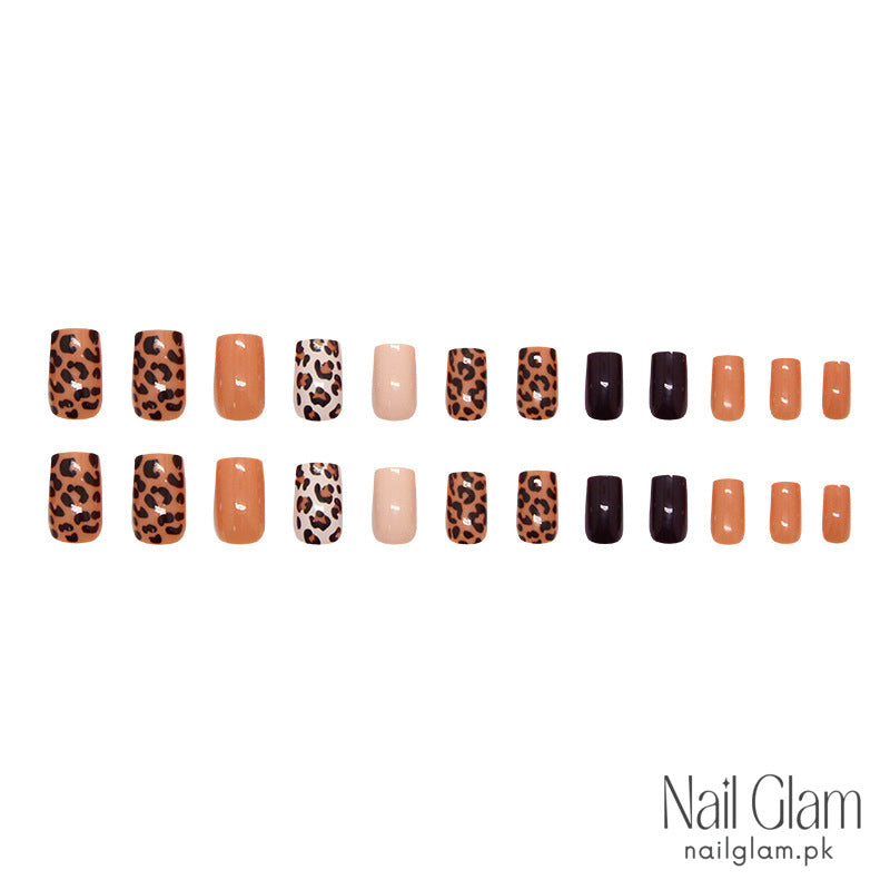 Elegant Leopard Print (24 Pcs) - Nail Kit Included