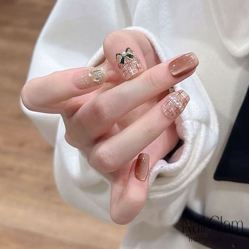 Bejeweled Elegance (24Pcs) - Nail Kit Included