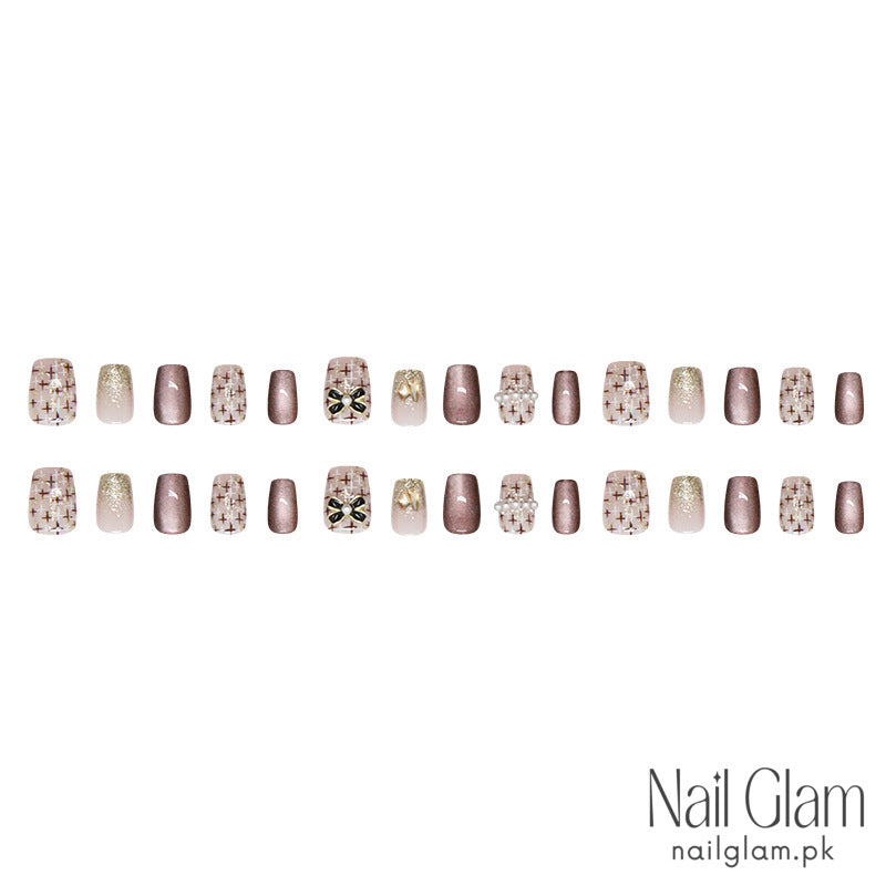 Bejeweled Elegance (24Pcs) - Nail Kit Included