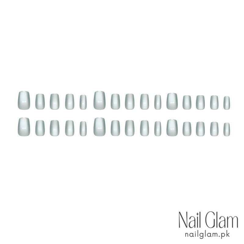 Emerald Green Cat's Eye (24Pcs) - Nail Kit Included