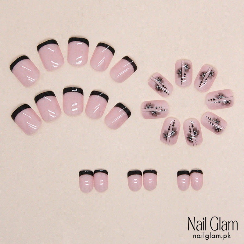 Chic Contrast (24Pcs) - Nail Kit Included
