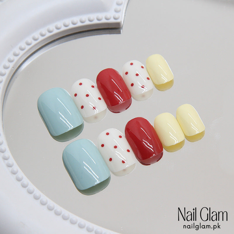 Playful Polka (24Pcs) - Nail Kit Included