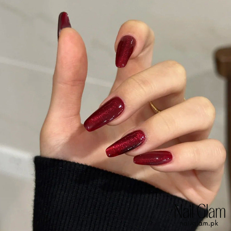 Crimson Elegance (30Pcs) - Nail Kit Included