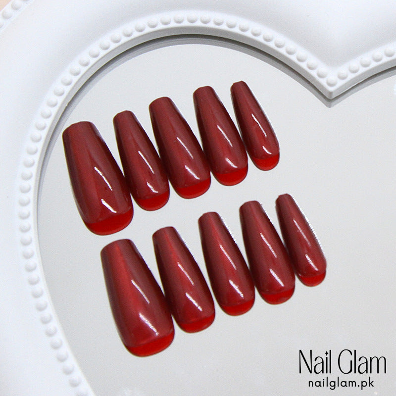 Crimson Elegance (30Pcs) - Nail Kit Included