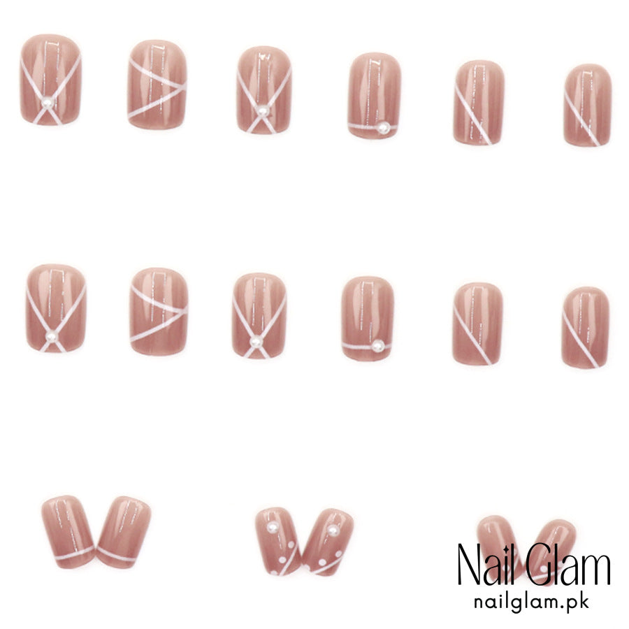 Press-On Nails with Geometric Accents (24Pcs) - Application Kit Included