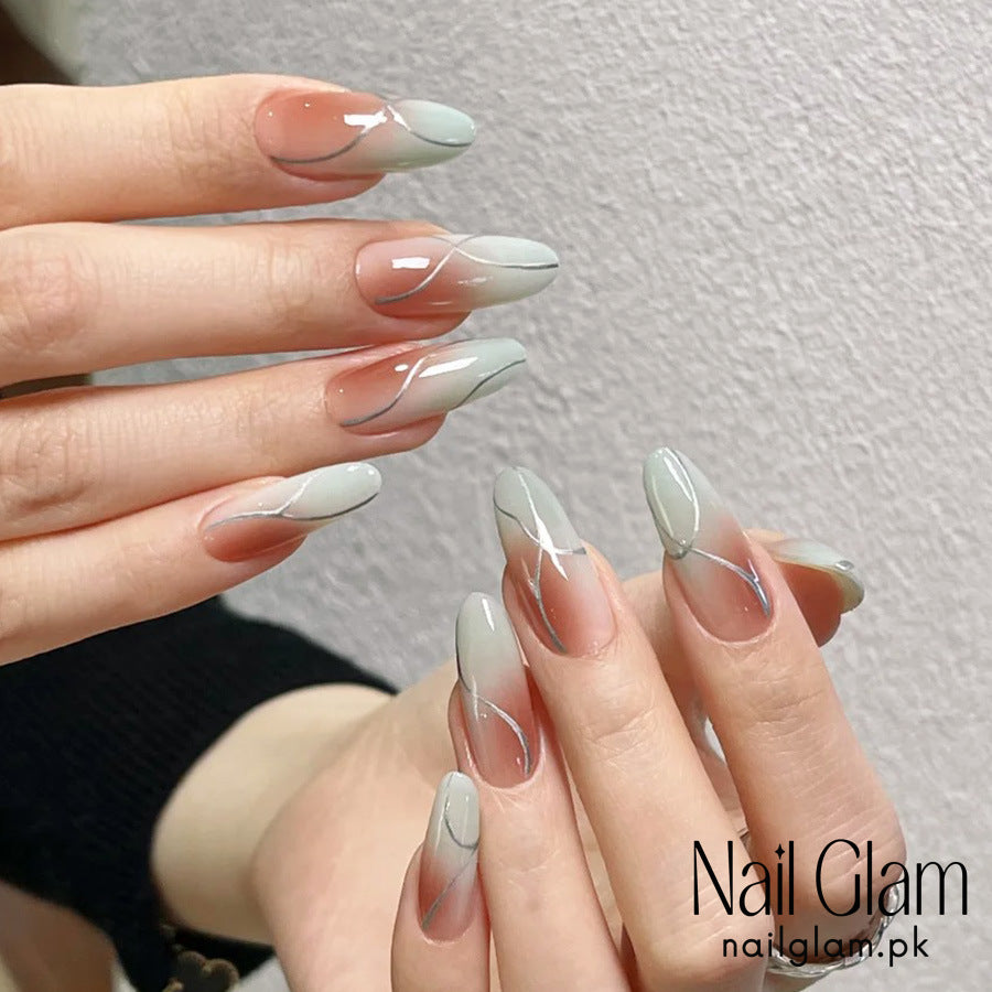 Press-On Nails with a Soothing Design (24Pcs) - Application Kit Included