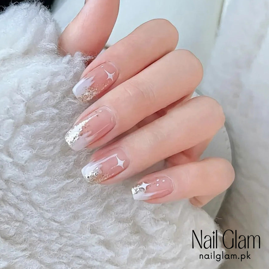 Press-On Nails with a Celestial Touch (24Pcs) - Application Kit Included