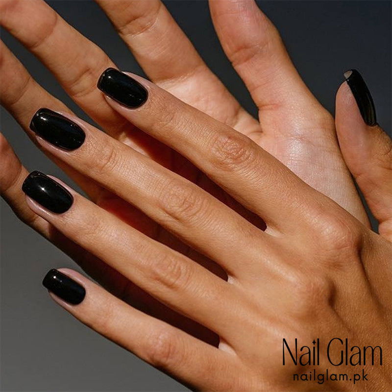Nail Glam 472 - Classic Black Shine (24Pcs) - Application Kit Included