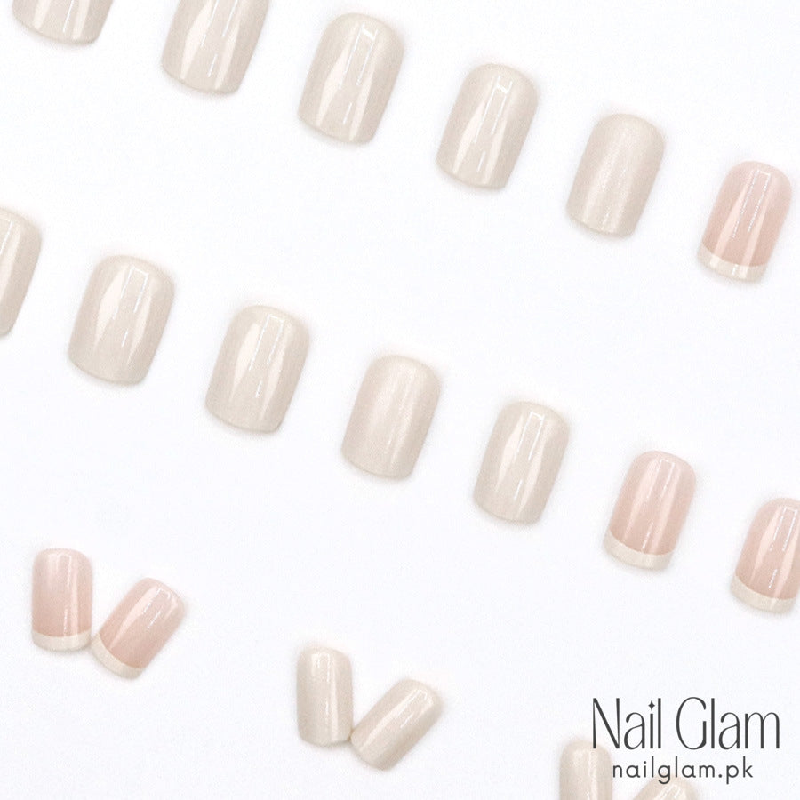 NailGlam 610 - Sweet French (24Pcs) - Application Kit Included