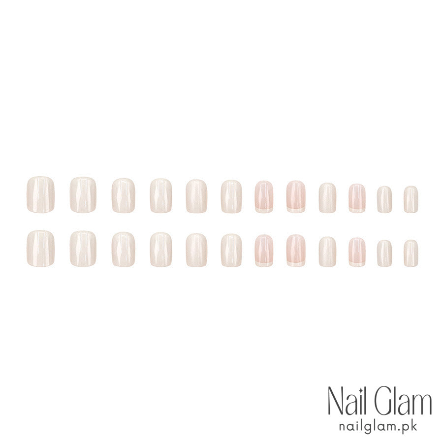 NailGlam 610 - Sweet French (24Pcs) - Application Kit Included